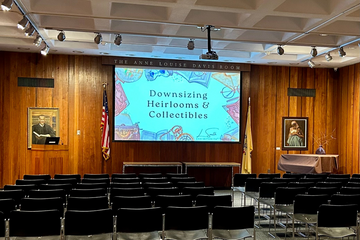 Exhibitsmith Downsizing Heirlooms and Collectibles Program at a New Jersey Library
