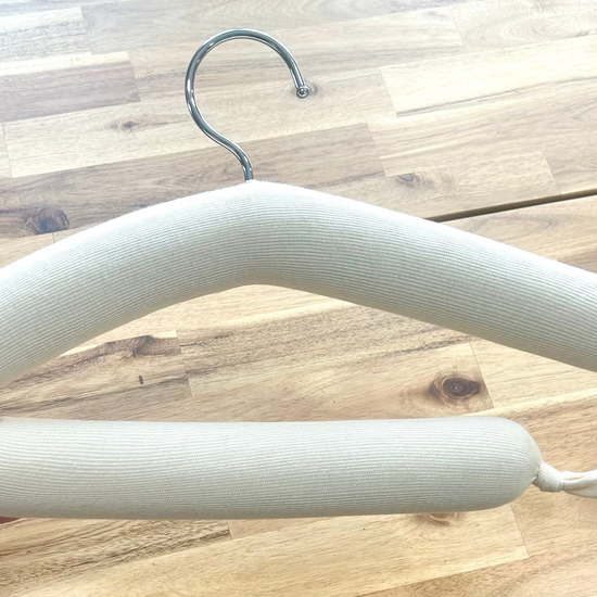 Padded pants hangers with shoulder bar from Hangerbee